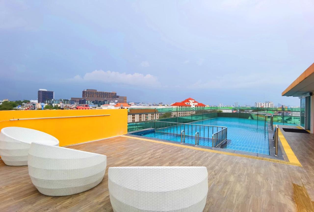 Nova Express Pattaya Hotel Екстер'єр фото
