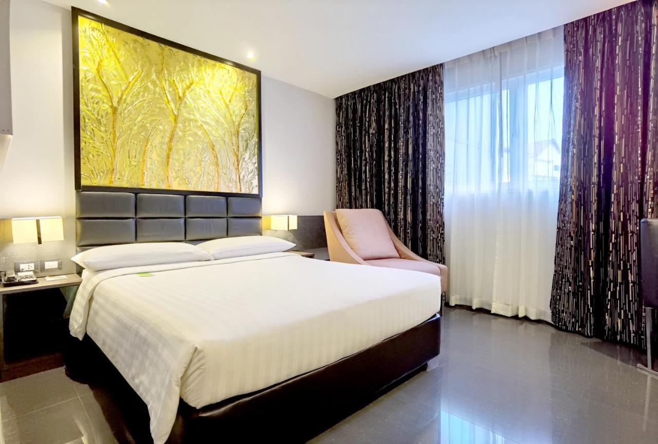 Nova Express Pattaya Hotel Екстер'єр фото