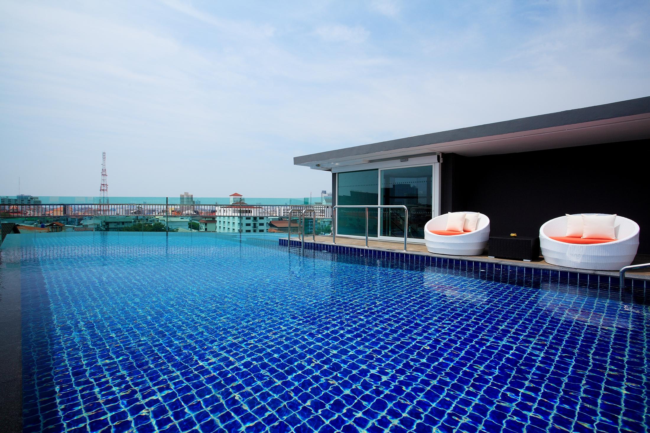 Nova Express Pattaya Hotel Екстер'єр фото