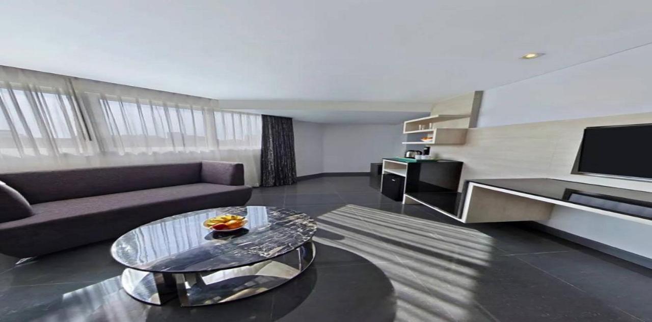 Nova Express Pattaya Hotel Екстер'єр фото